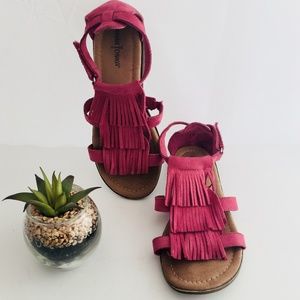 MINNETONKA Maya Fringe Sandal